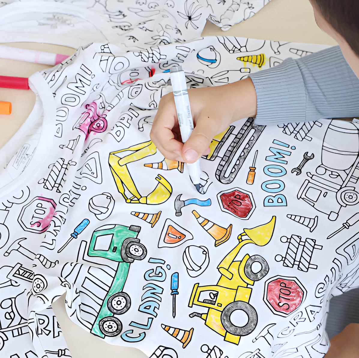 Kreativer Kinderpyjama – DreamArt